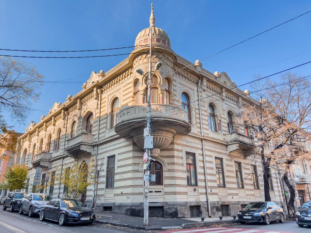 Sofiko Apartment In A Legendary Building Tbilisi Exterior foto